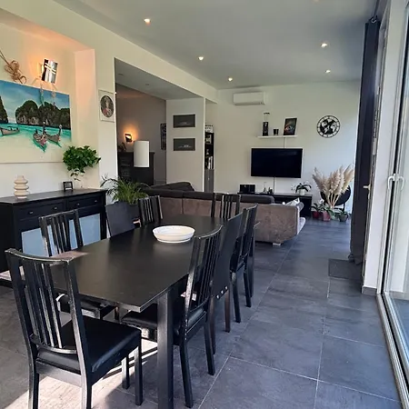 St Joseph فيلة سان تروبيه